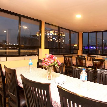 Kathmandu City Hotel Bagian luar foto