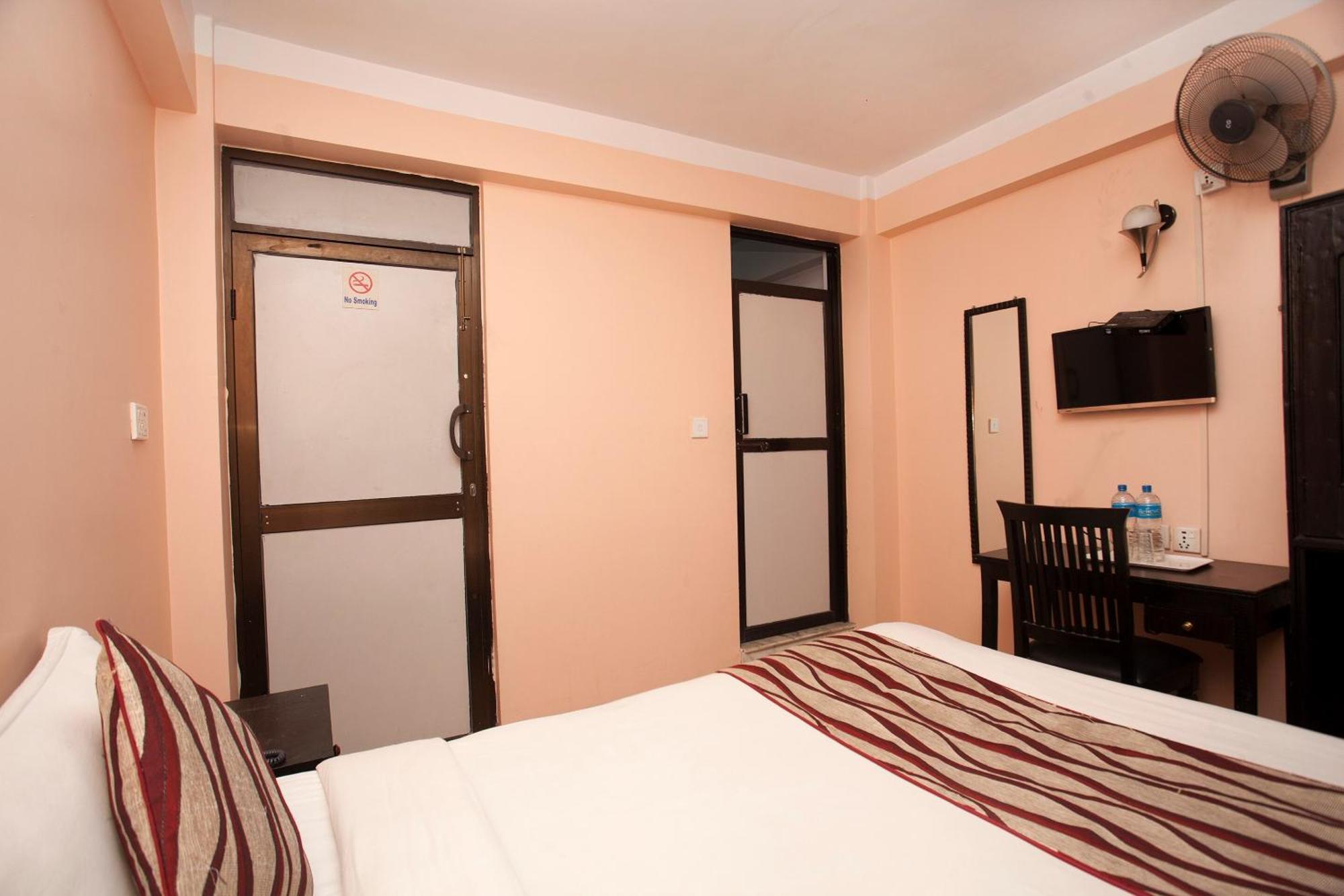Kathmandu City Hotel Bagian luar foto