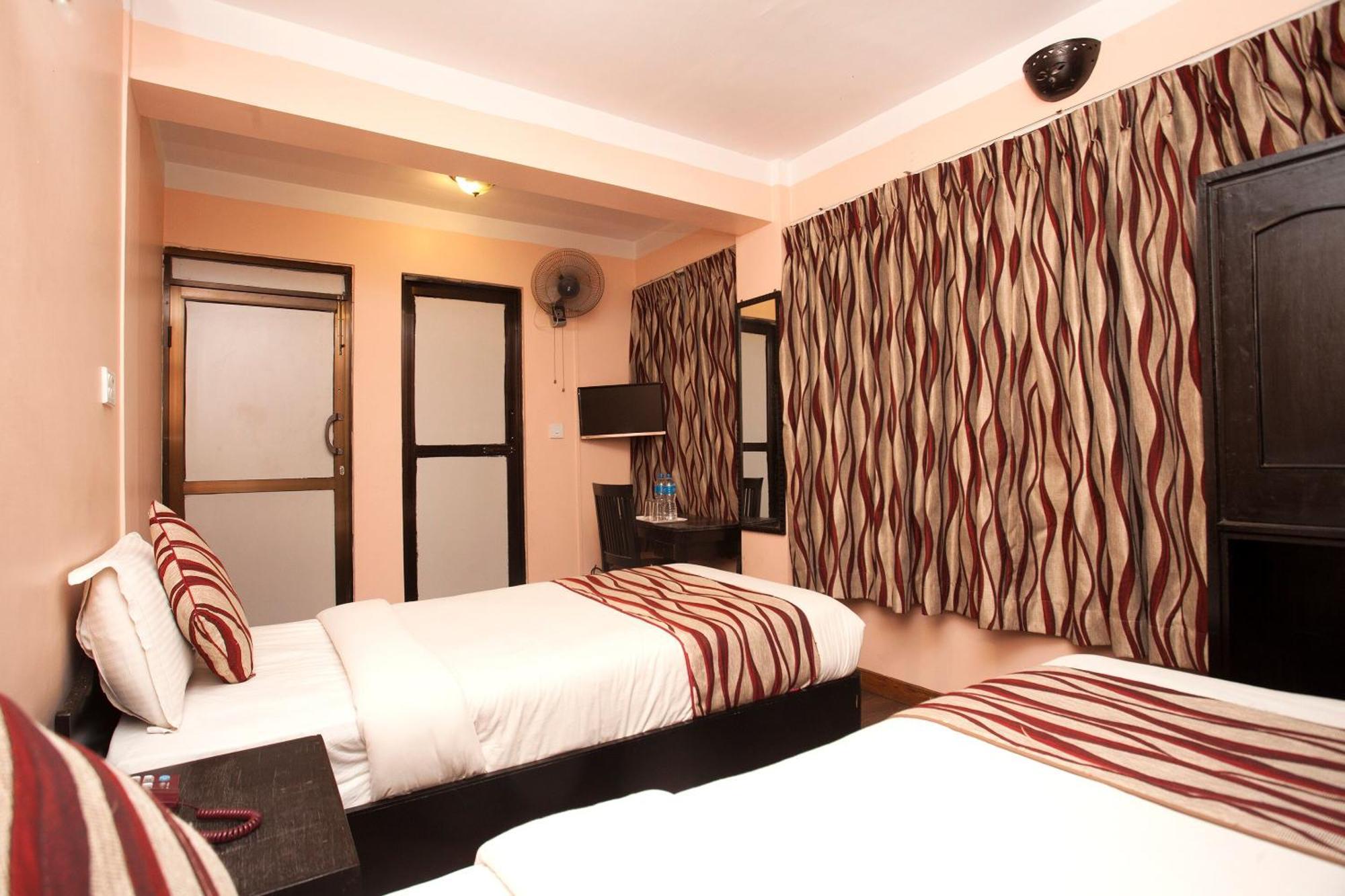 Kathmandu City Hotel Bagian luar foto