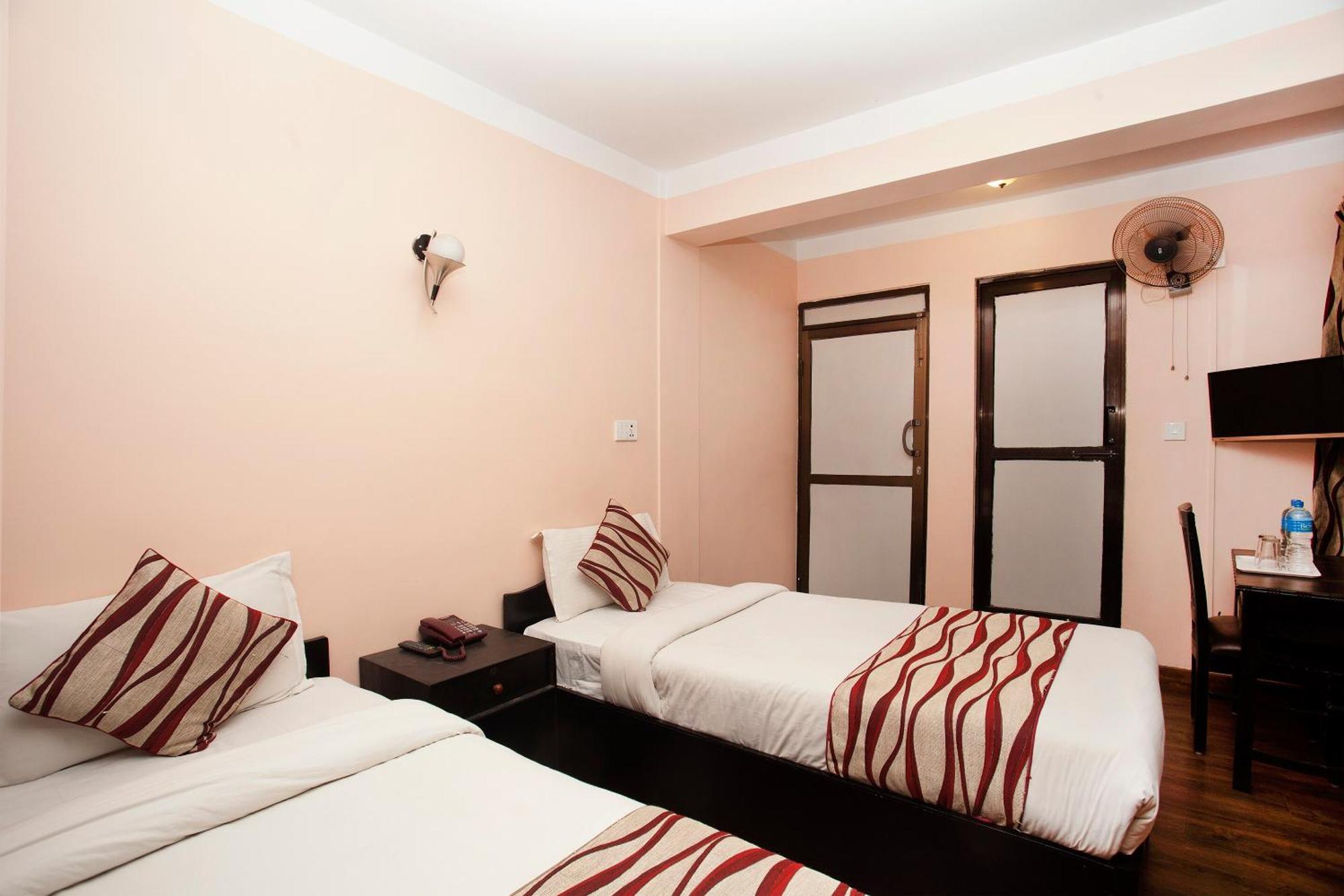 Kathmandu City Hotel Bagian luar foto