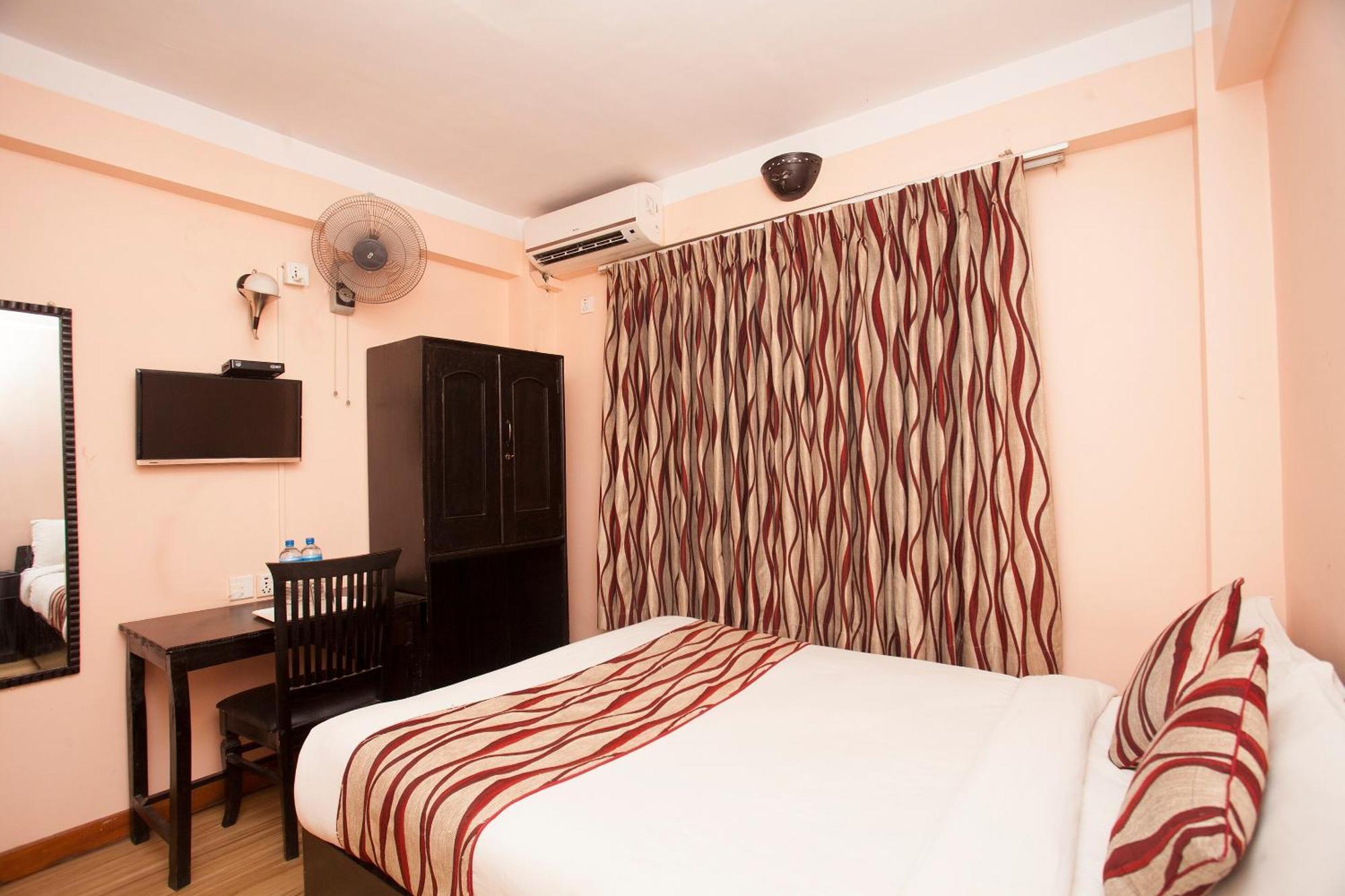 Kathmandu City Hotel Bagian luar foto