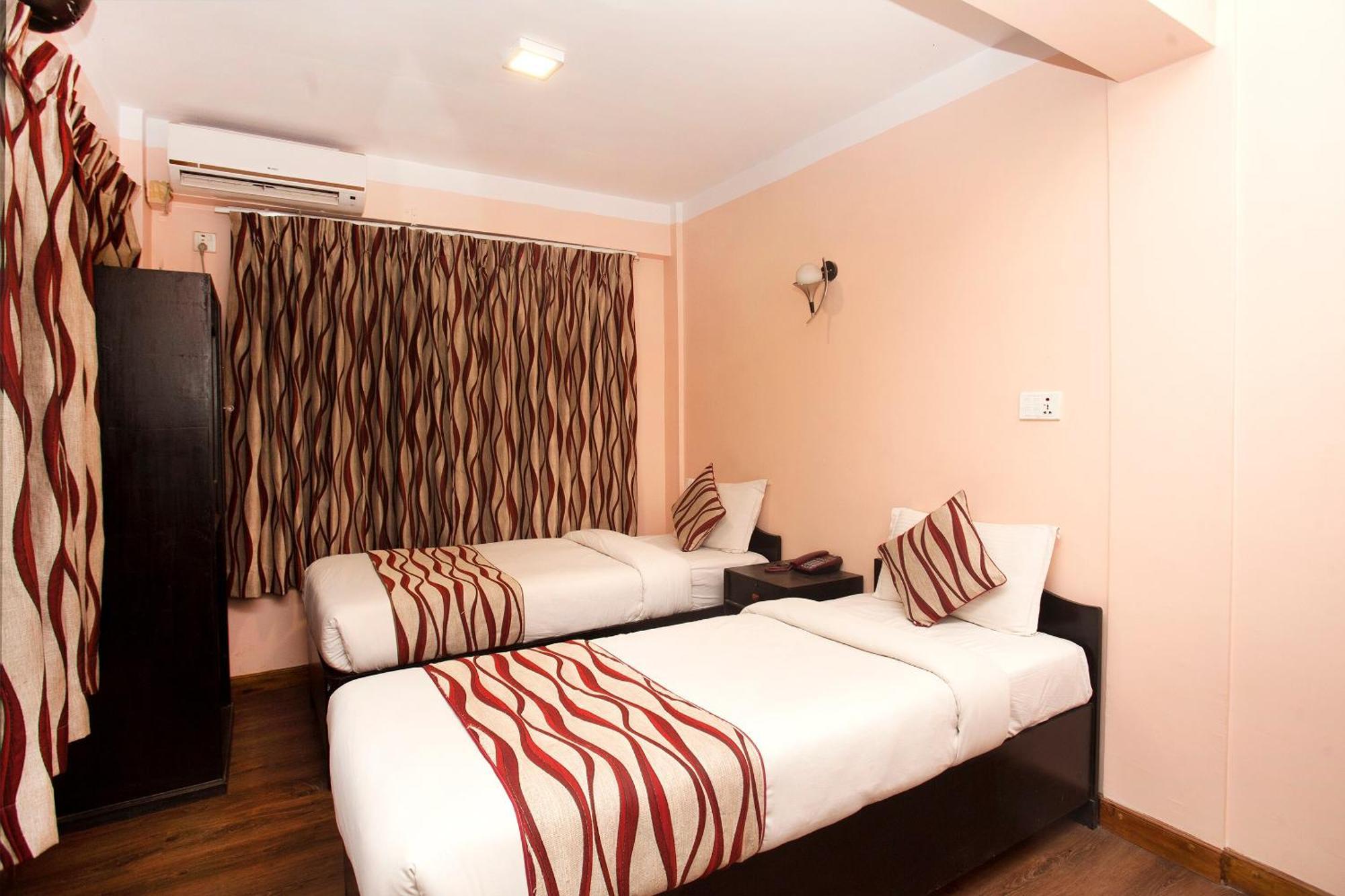 Kathmandu City Hotel Bagian luar foto