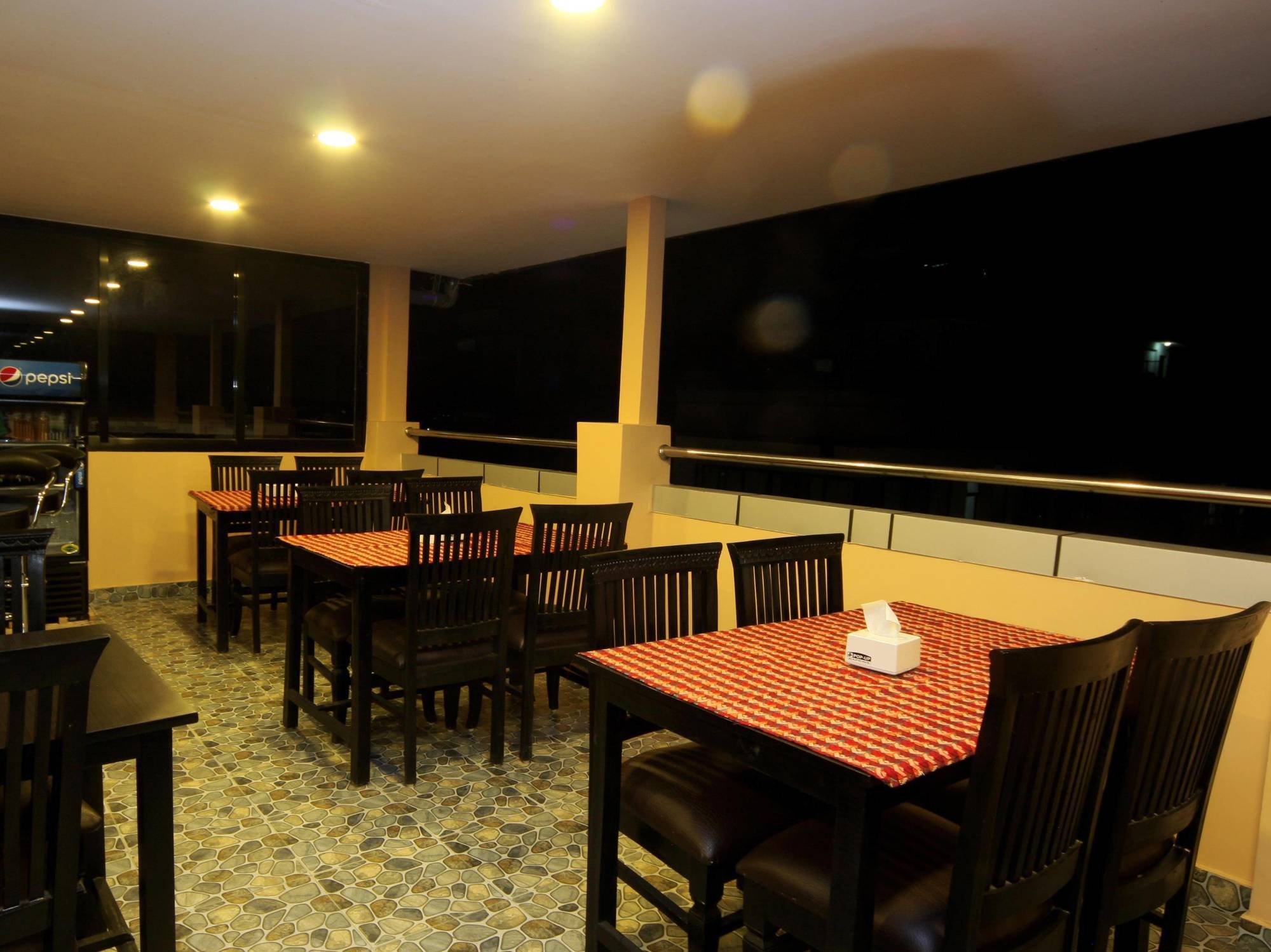 Kathmandu City Hotel Bagian luar foto