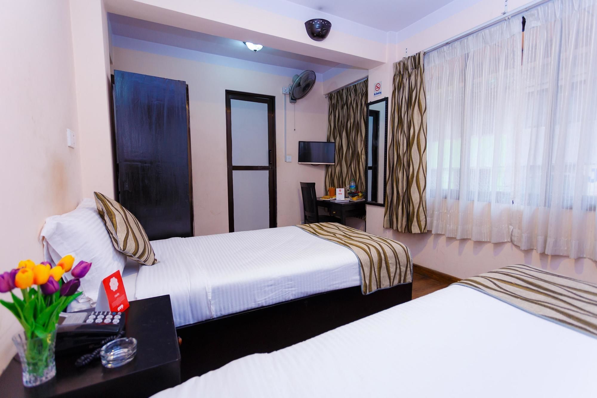 Kathmandu City Hotel Bagian luar foto