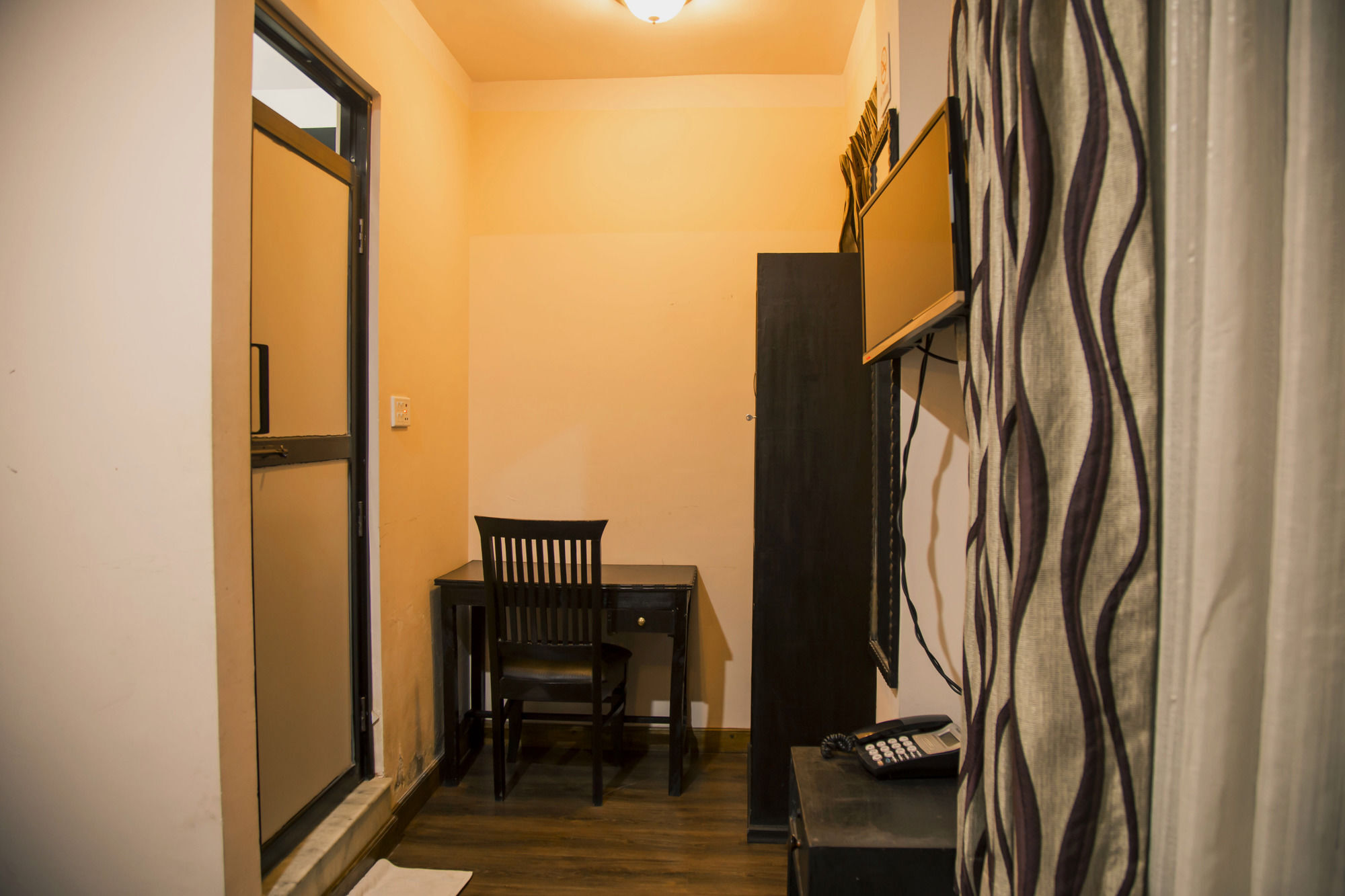 Kathmandu City Hotel Bagian luar foto