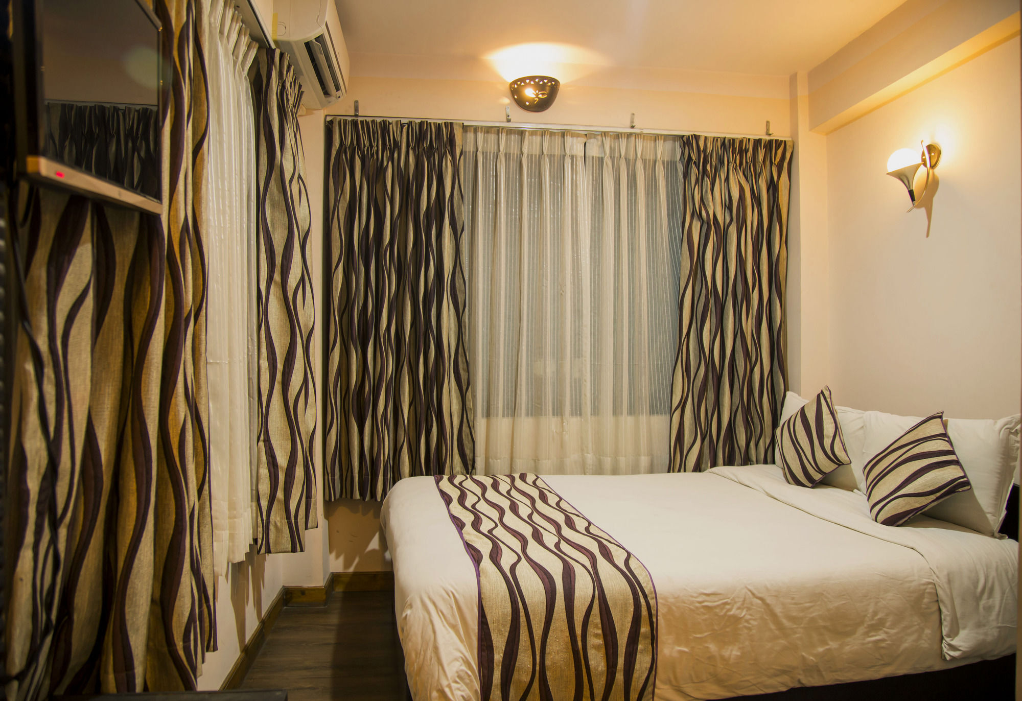 Kathmandu City Hotel Bagian luar foto
