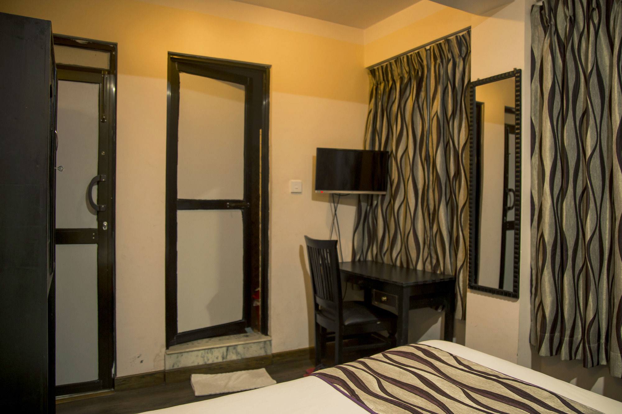 Kathmandu City Hotel Bagian luar foto
